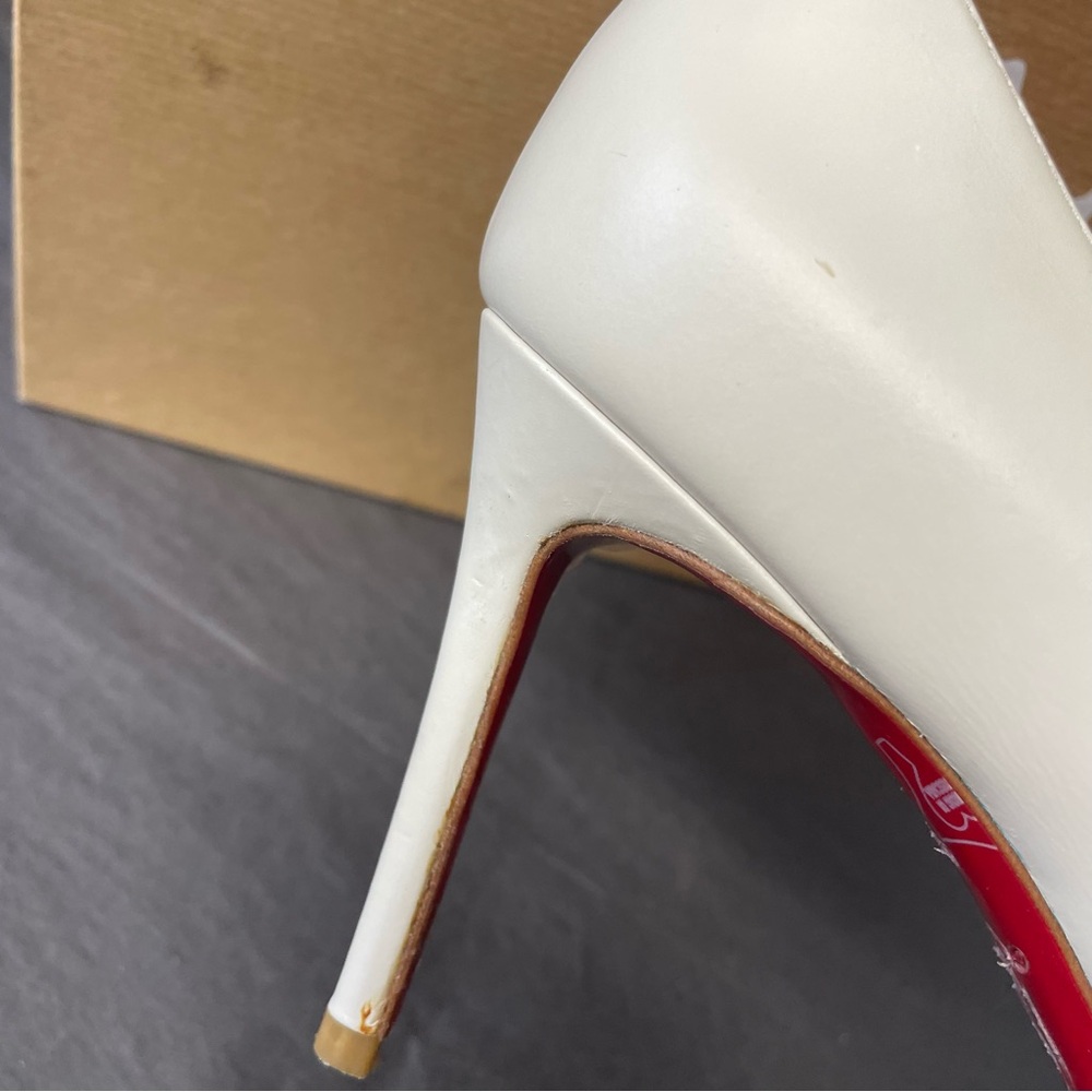 Christian Louboutin Fifi Off White 85 mm Round toe Pumps size 38 - Picture 9 of 13